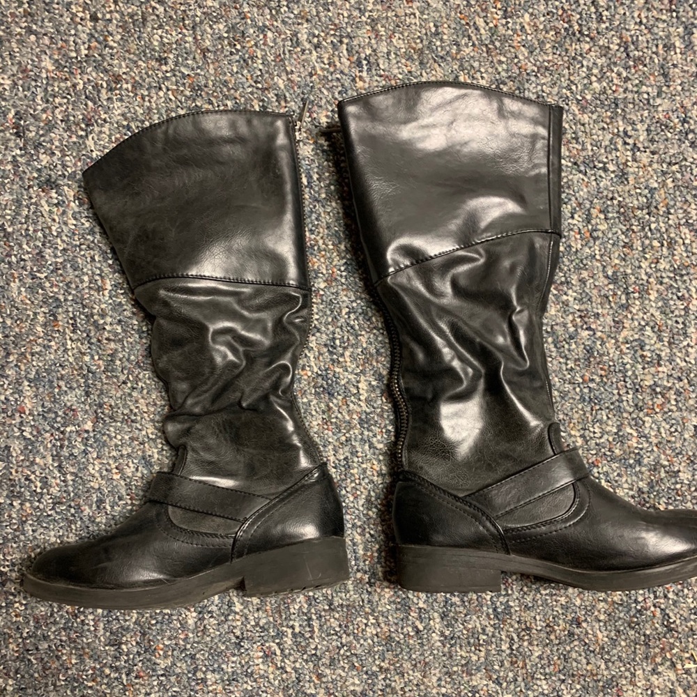 Boots - Picture 2 of 2